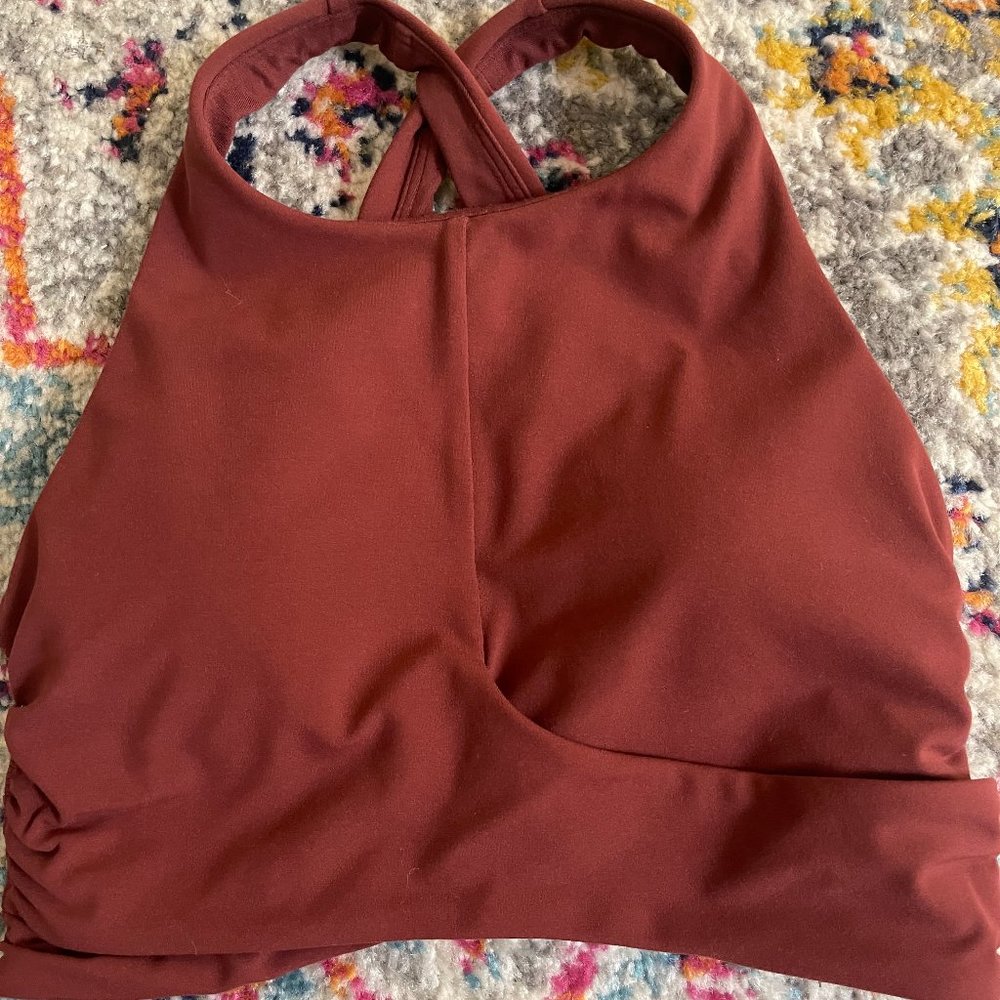 LULU LEMON TOP SIZE 6
